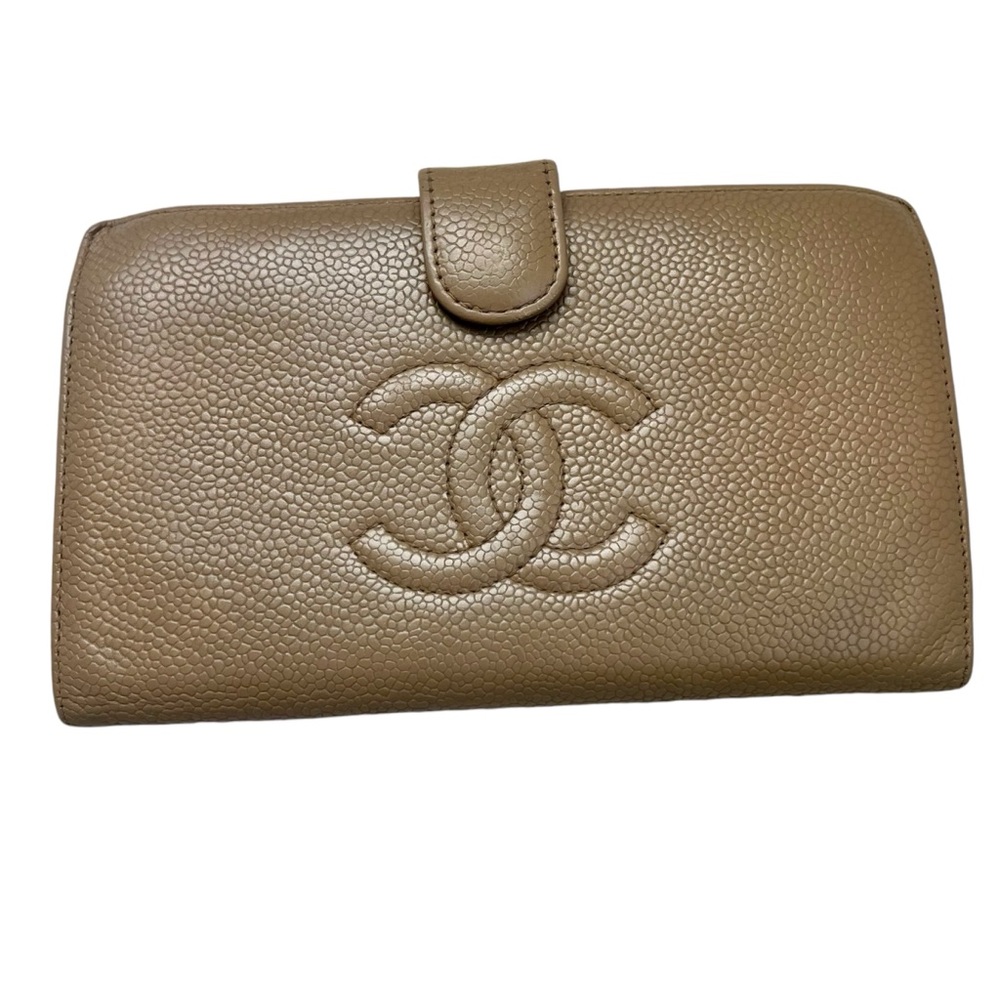 Chanel CC caviar leather women’s long wallet
